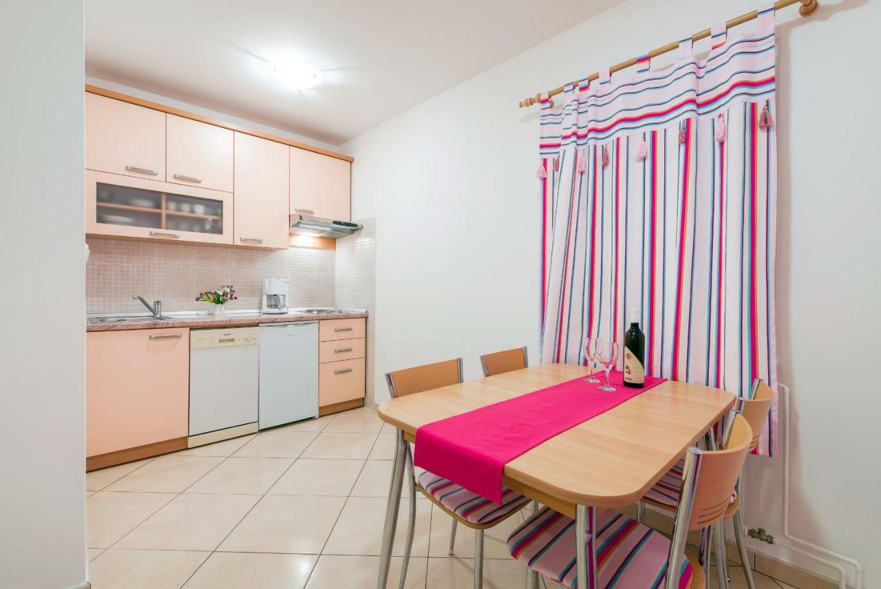 Apartments Villa Vallum 波尔 外观 照片
